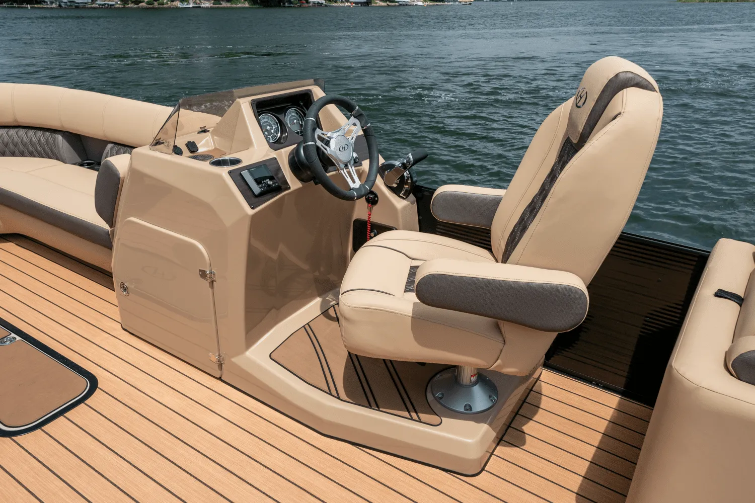 2025 Harris Sunliner 250 Image Thumbnail #11