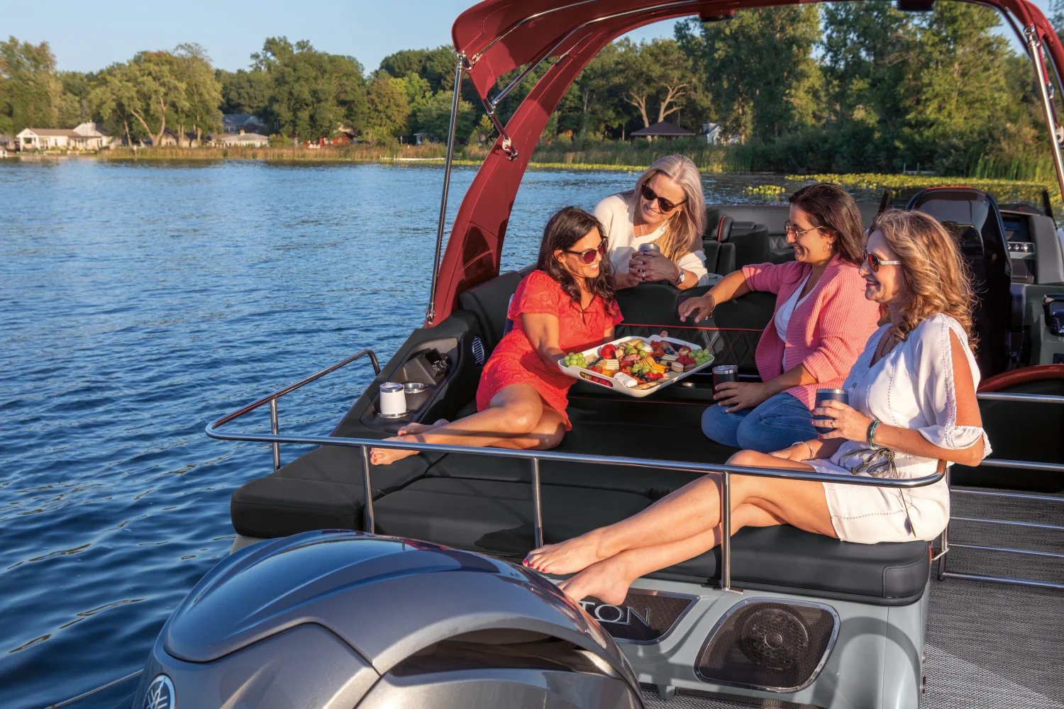 2026 Bennington R Series Image Thumbnail #15