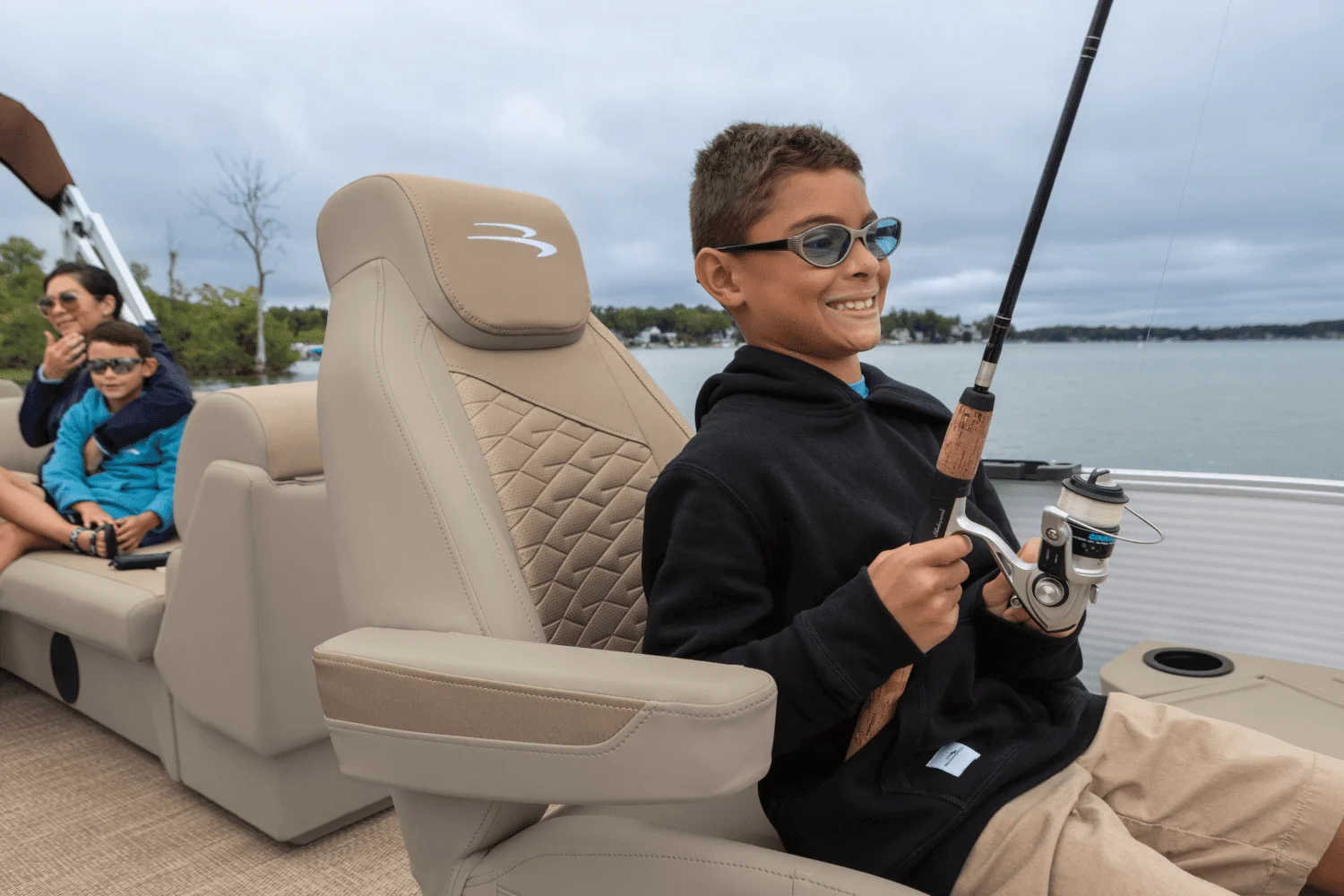 2026 Bennington S Series Image Thumbnail #4