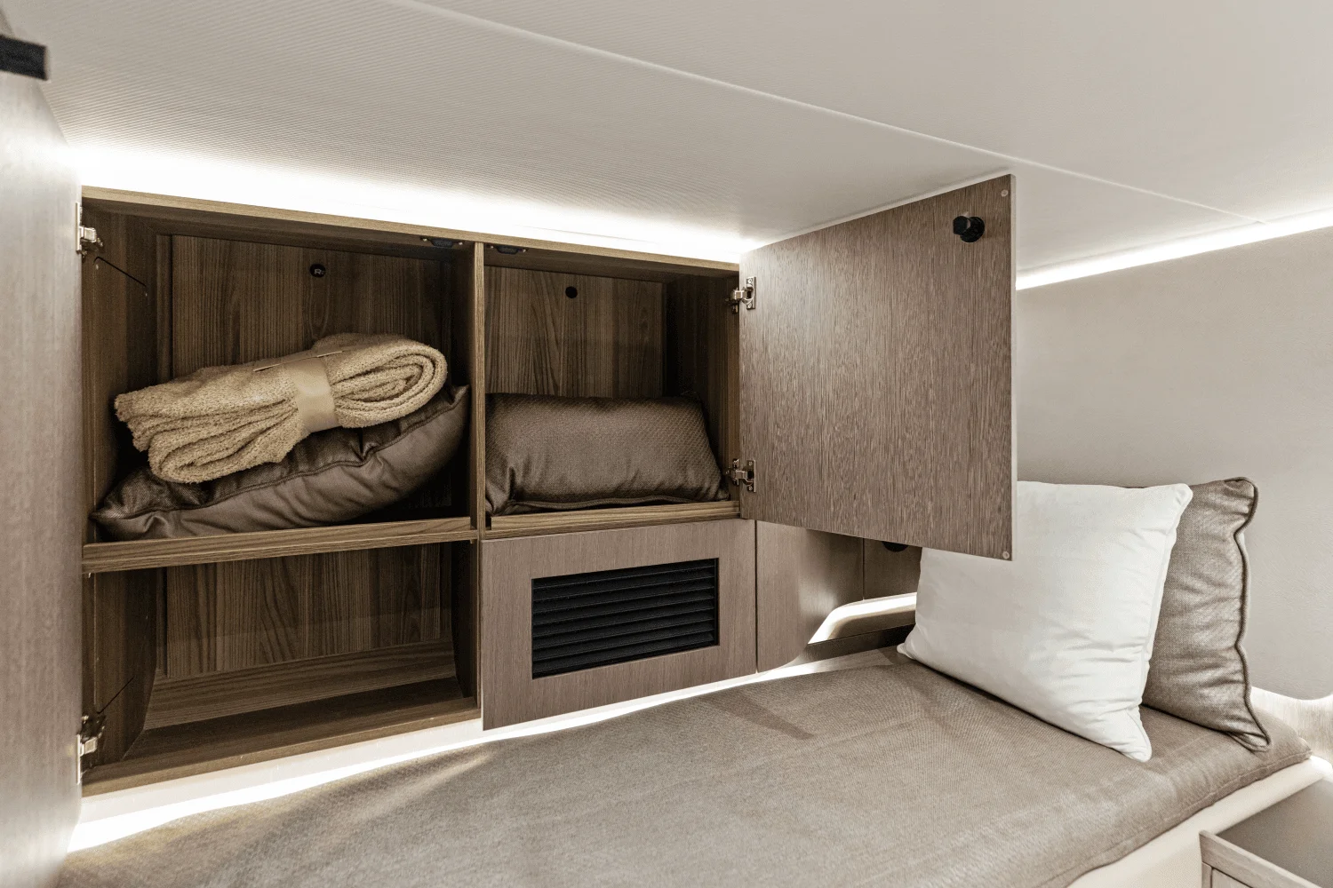 2026 Galeon 435 GTO Image Thumbnail #43