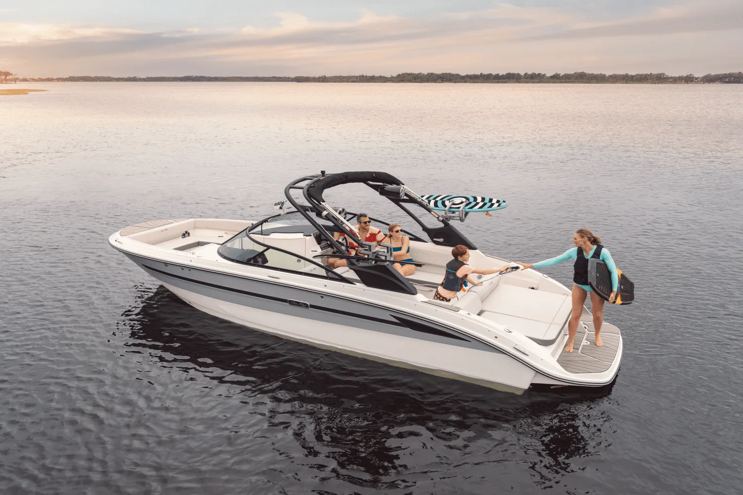 2025 Sea Ray SDX 270 Surf Image Thumbnail #5