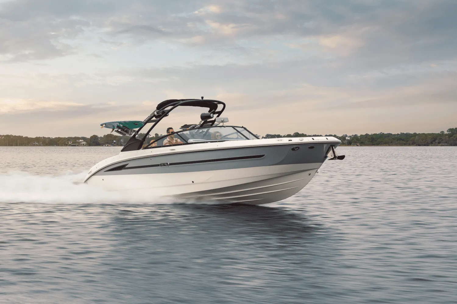 2025 Sea Ray SDX 270 Surf Image Thumbnail #3