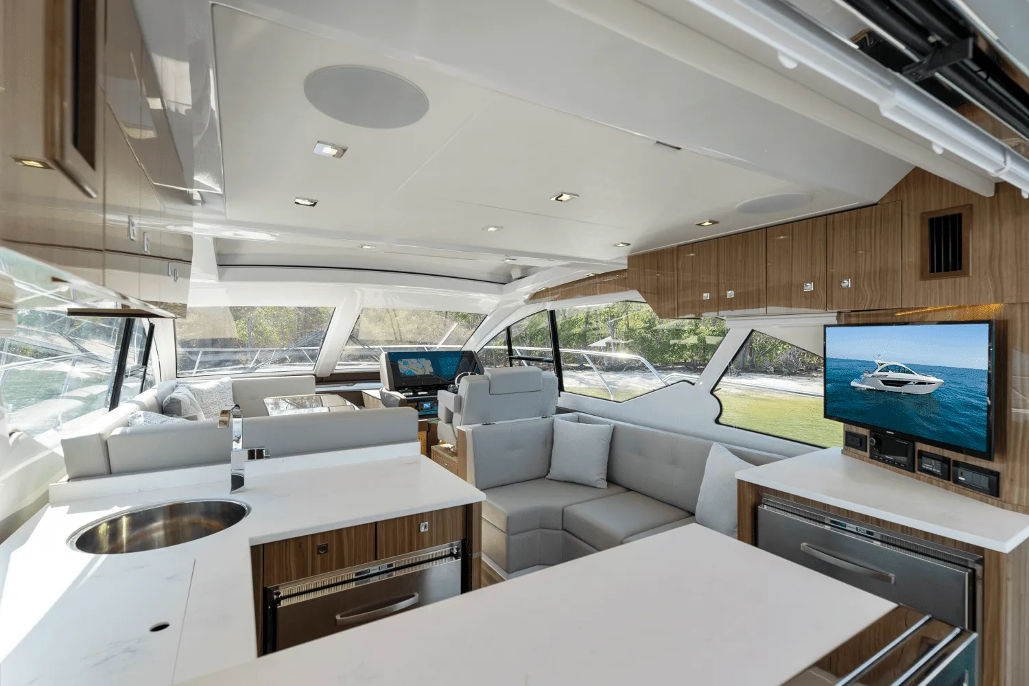 2026 Cruisers Yachts 50 Cantius Image Thumbnail #83