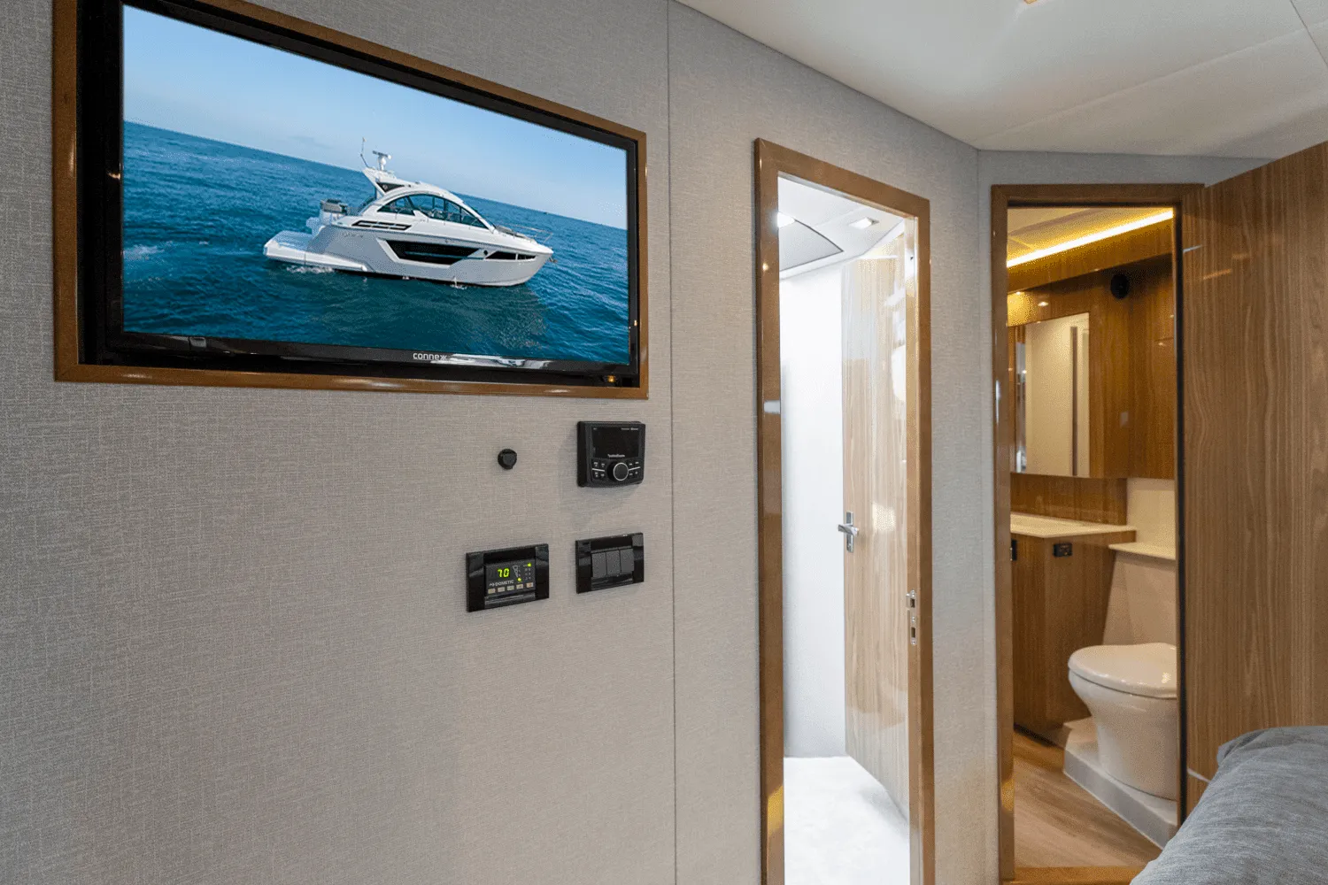 2026 Cruisers Yachts 50 Cantius Image Thumbnail #74