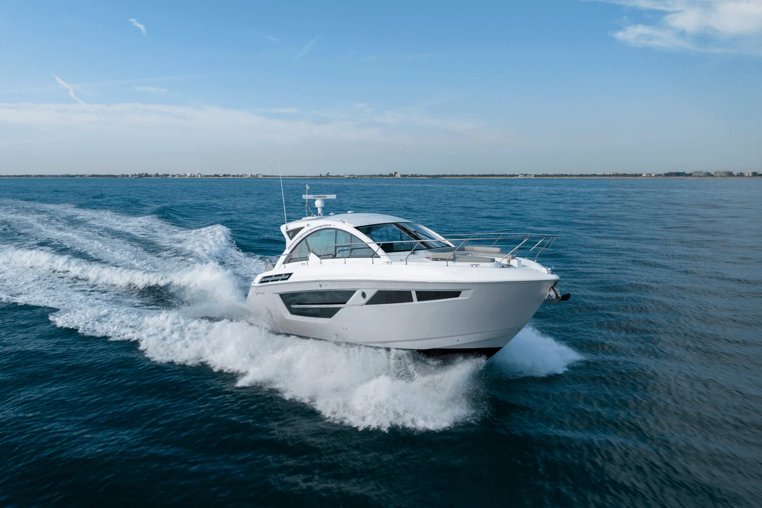 2026 Cruisers Yachts 50 Cantius Image Thumbnail #2