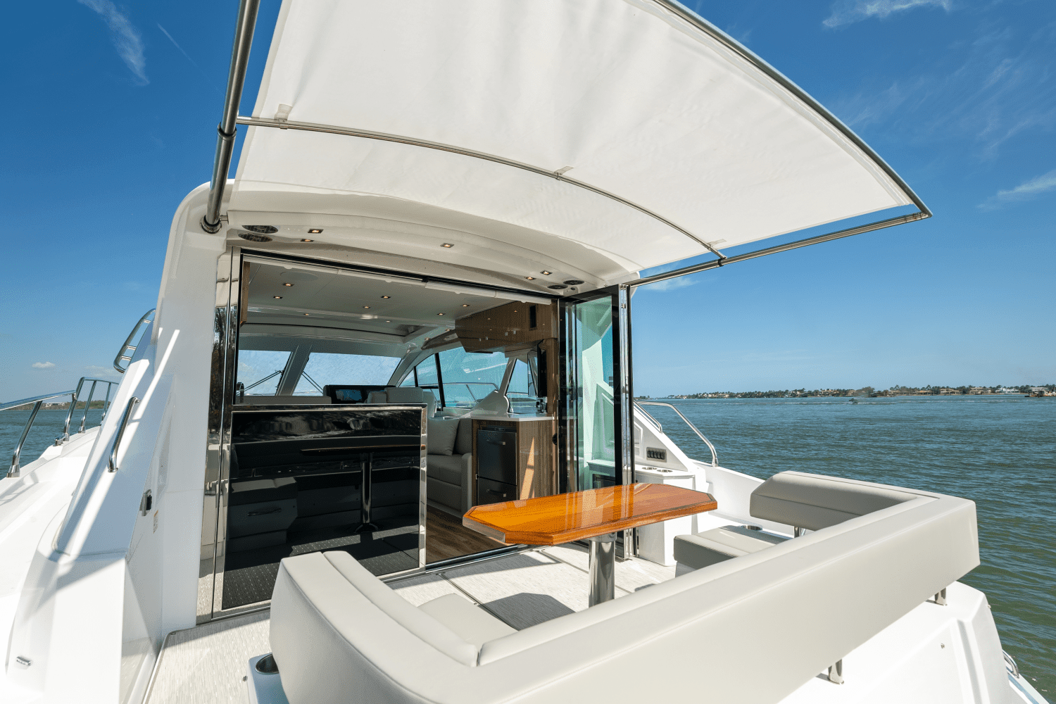 2026 Cruisers Yachts 50 Cantius Image Thumbnail #81