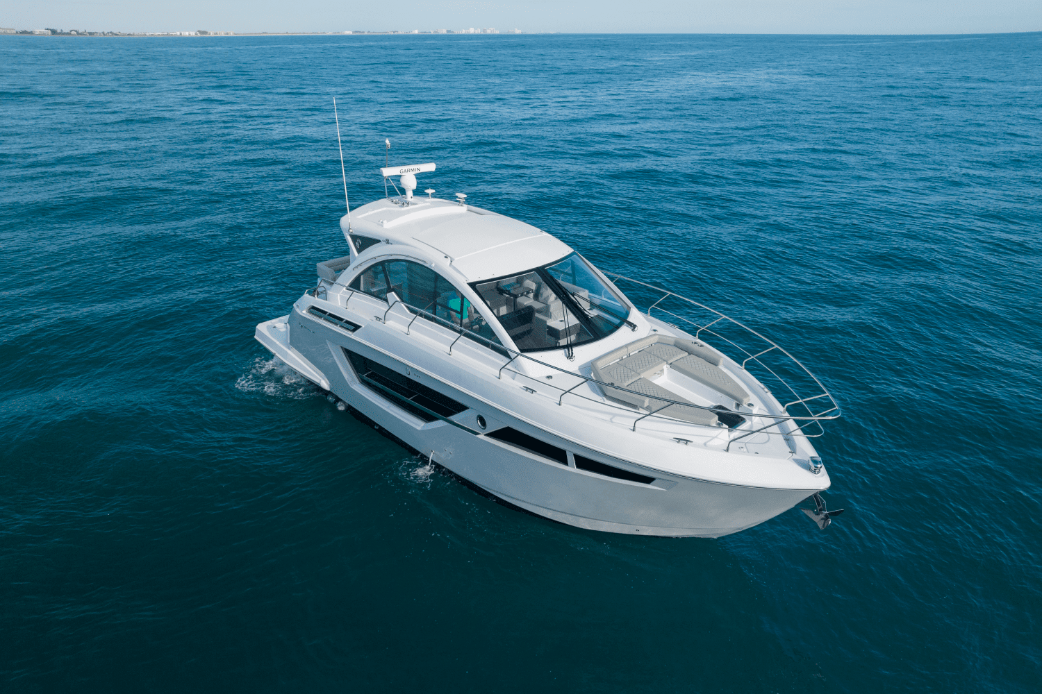 2026 Cruisers Yachts 50 Cantius Image Thumbnail #7