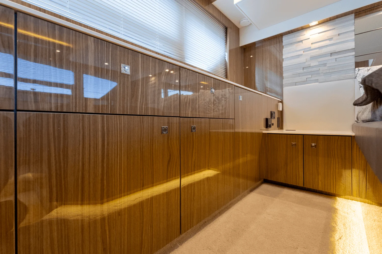 2026 Cruisers Yachts 50 Cantius Image Thumbnail #67