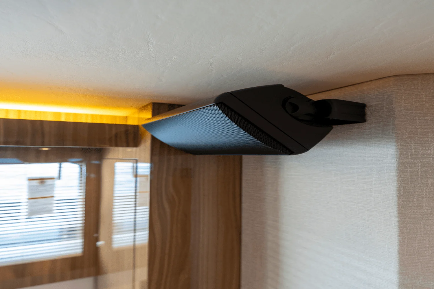 2026 Cruisers Yachts 50 Cantius Image Thumbnail #55