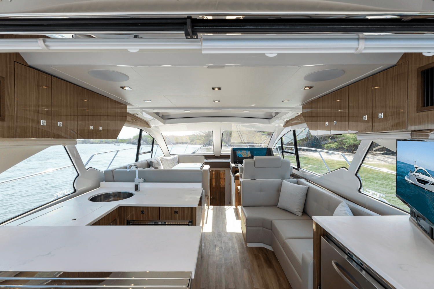 2026 Cruisers Yachts 50 Cantius Image Thumbnail #82