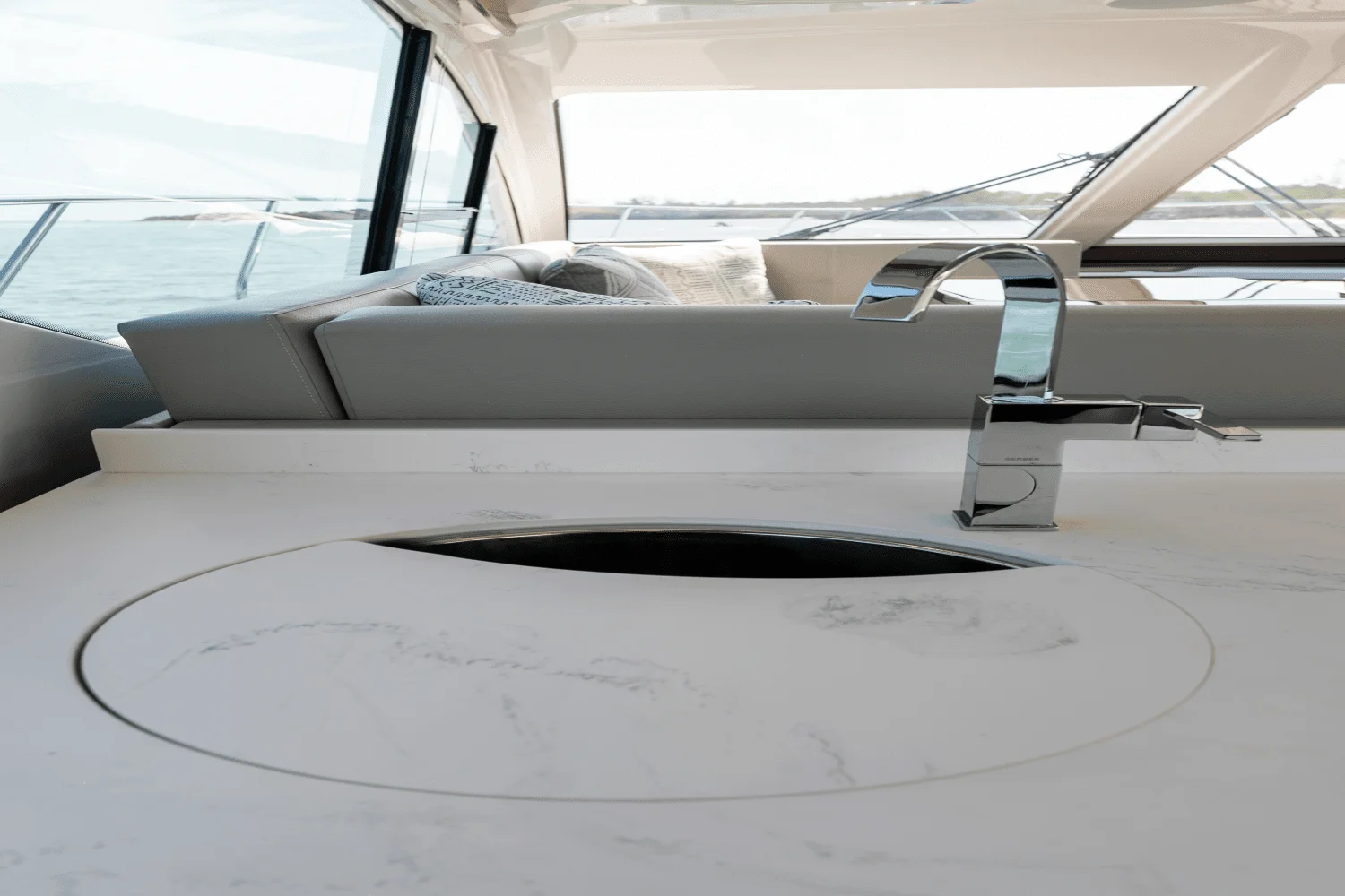 2026 Cruisers Yachts 50 Cantius Image Thumbnail #88