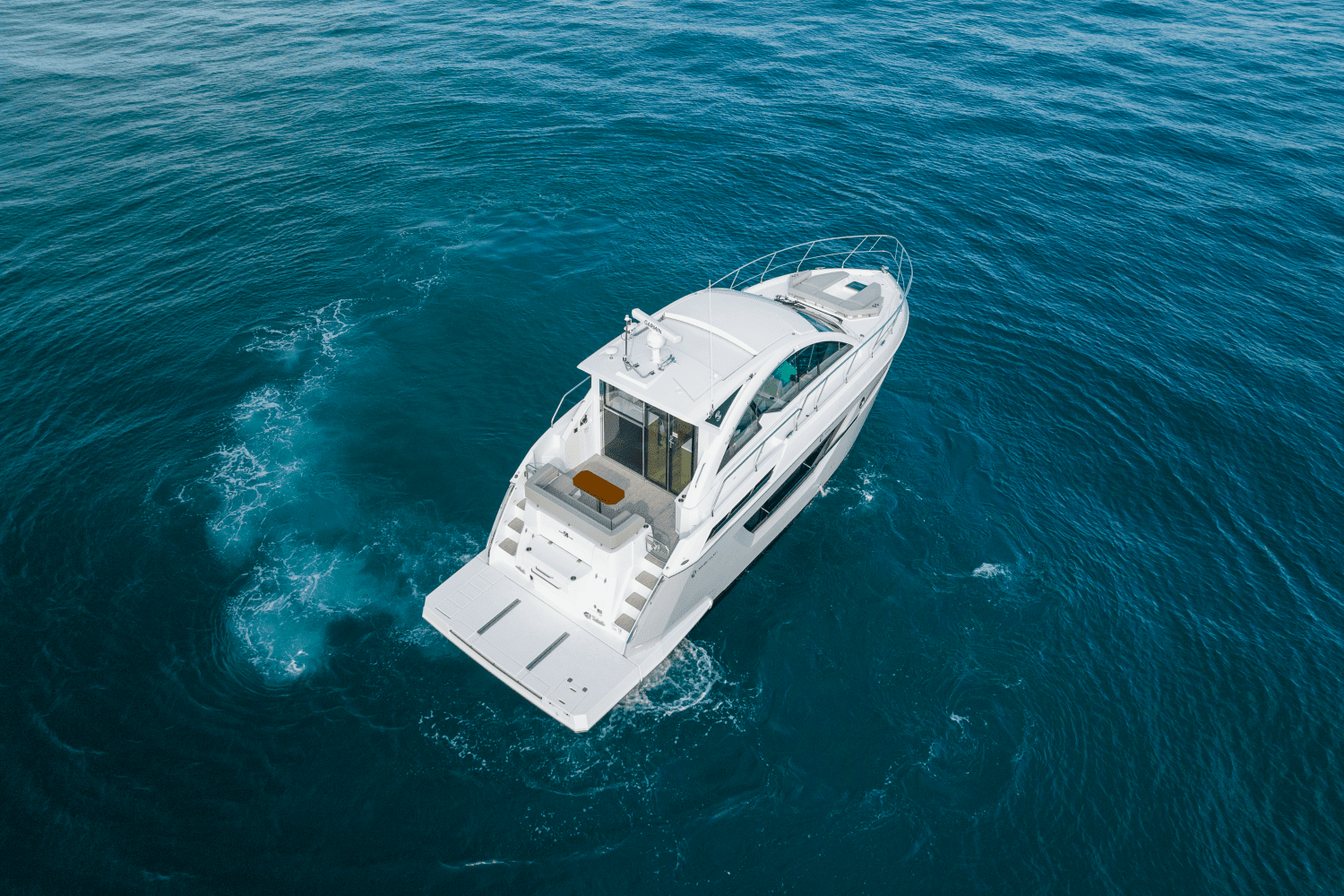 2026 Cruisers Yachts 50 Cantius Image Thumbnail #9