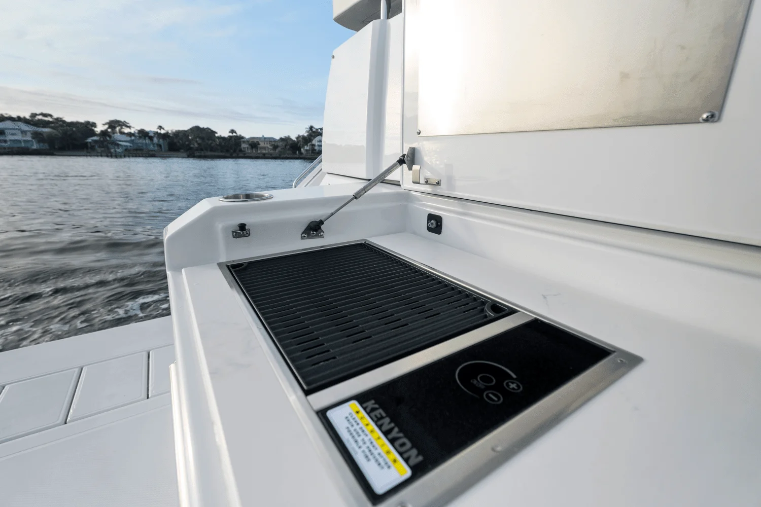 2026 Cruisers Yachts 50 Cantius Image Thumbnail #43