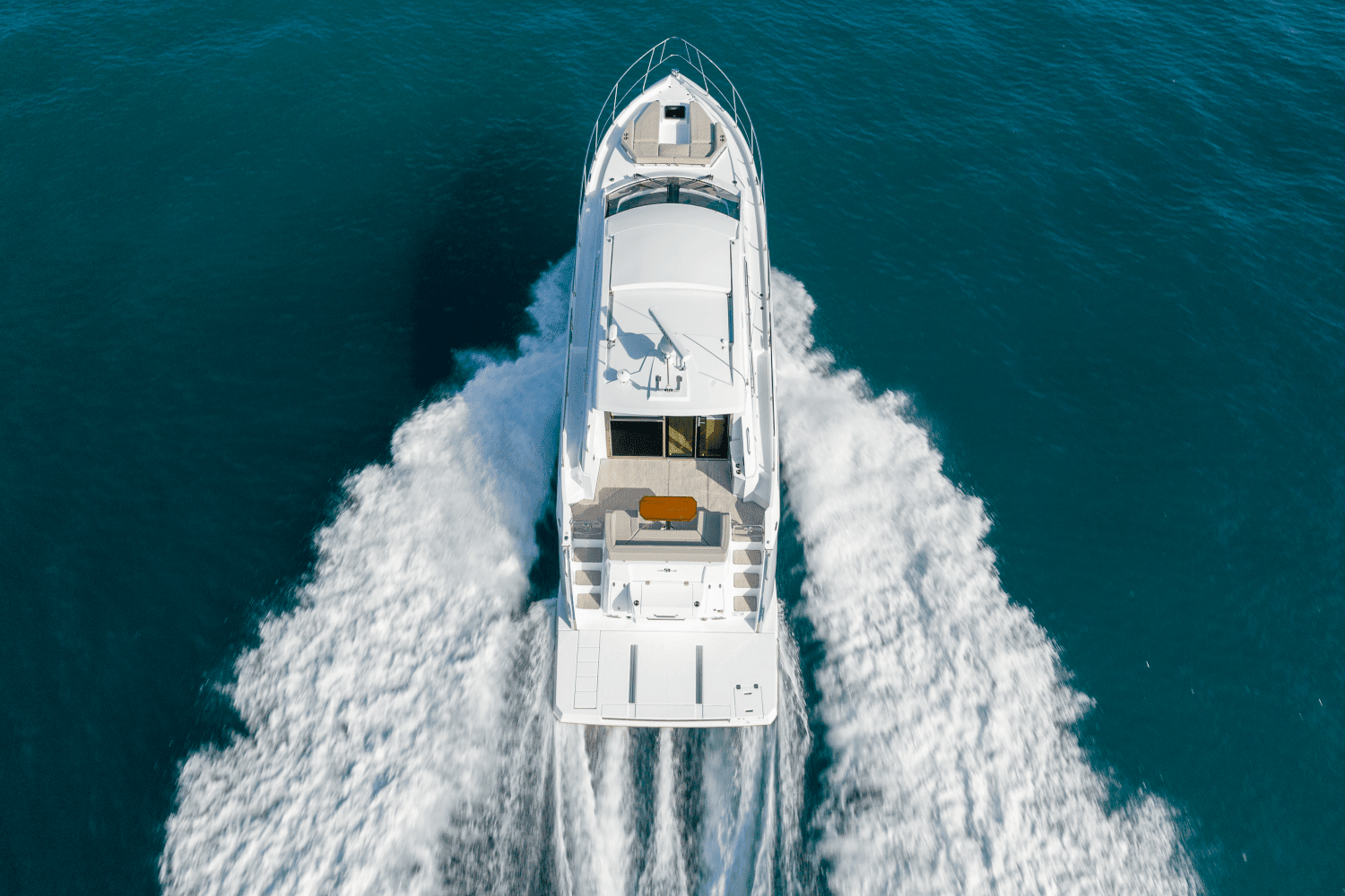 2026 Cruisers Yachts 50 Cantius Image Thumbnail #19