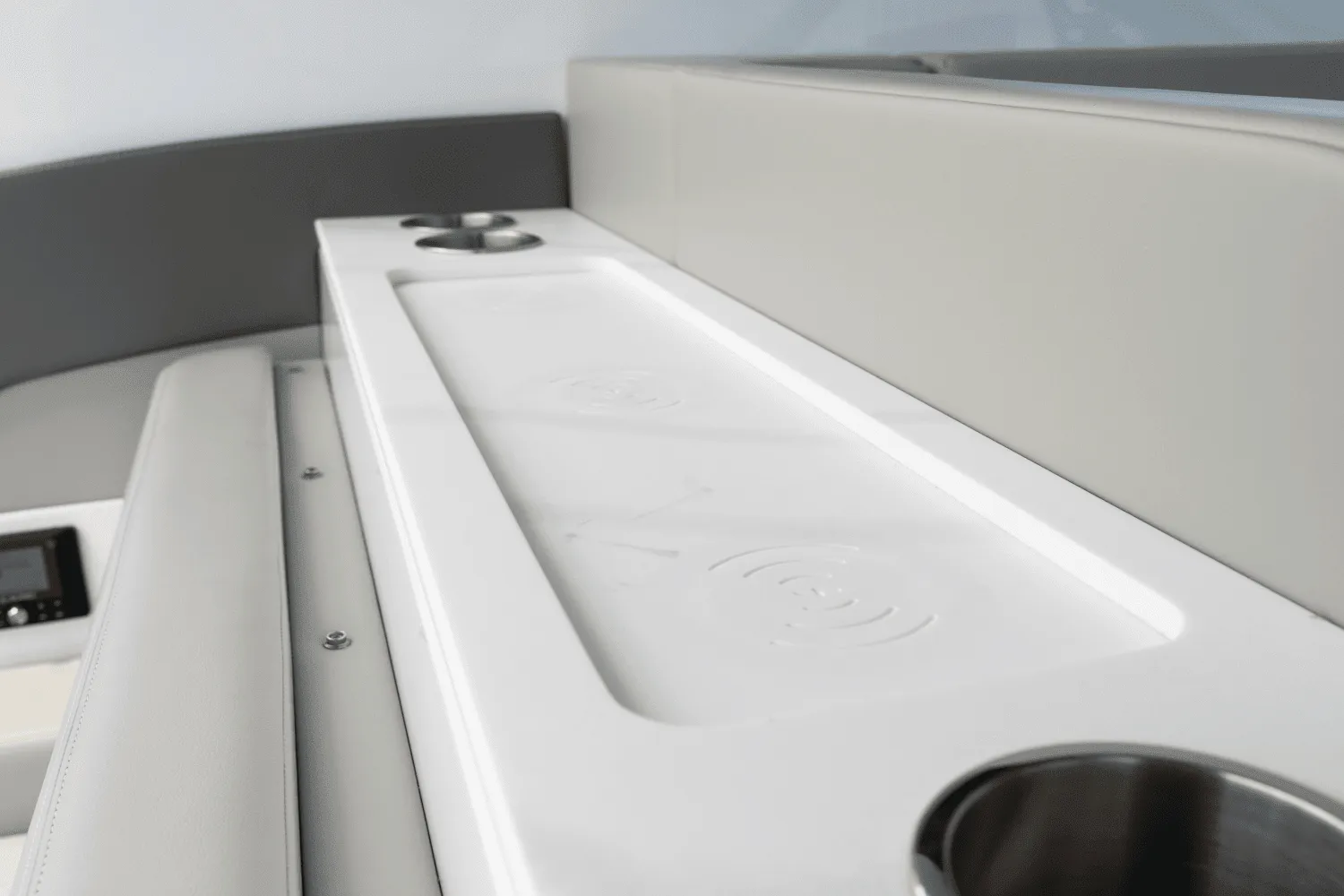 2026 Cruisers Yachts 50 GLS Outboard Image Thumbnail #53