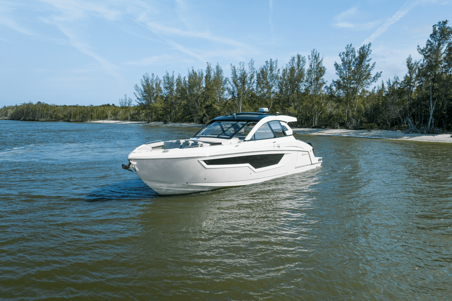 2026 Cruisers Yachts 50 GLS Outboard Image Thumbnail #21