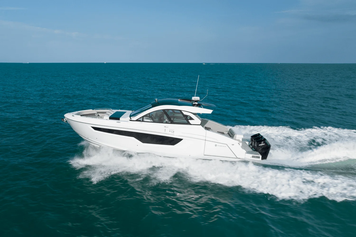 2026 Cruisers Yachts 50 GLS Outboard Image Thumbnail #0