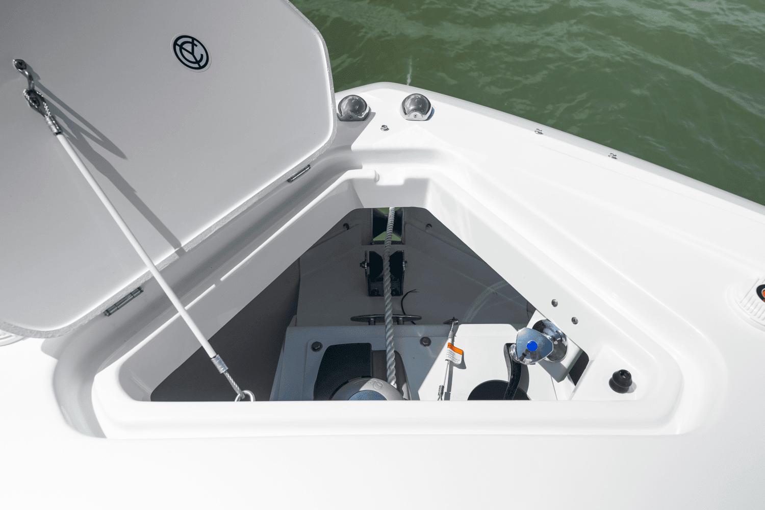 2026 Cruisers Yachts 50 GLS Outboard Image Thumbnail #69