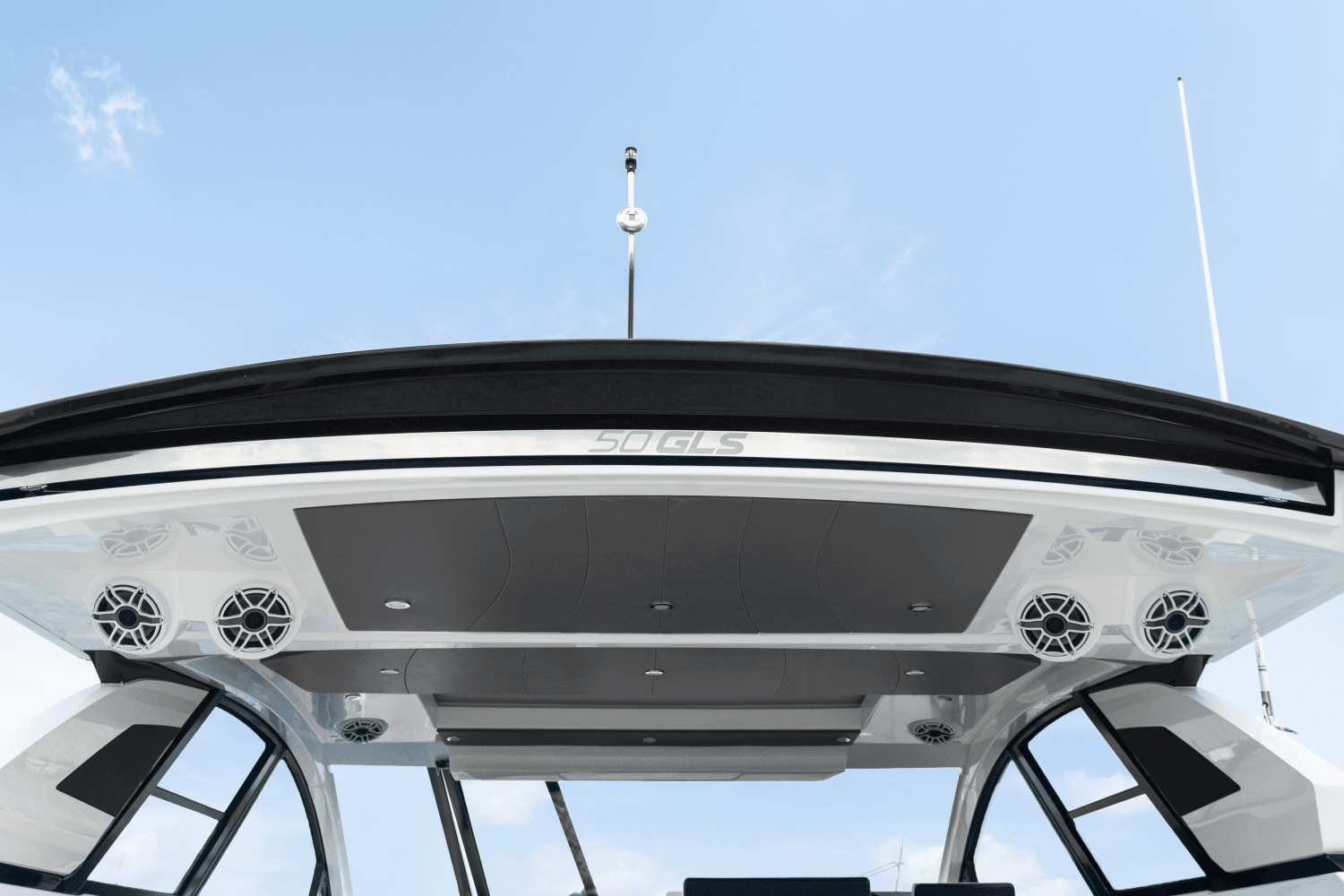 2026 Cruisers Yachts 50 GLS Outboard Image Thumbnail #62