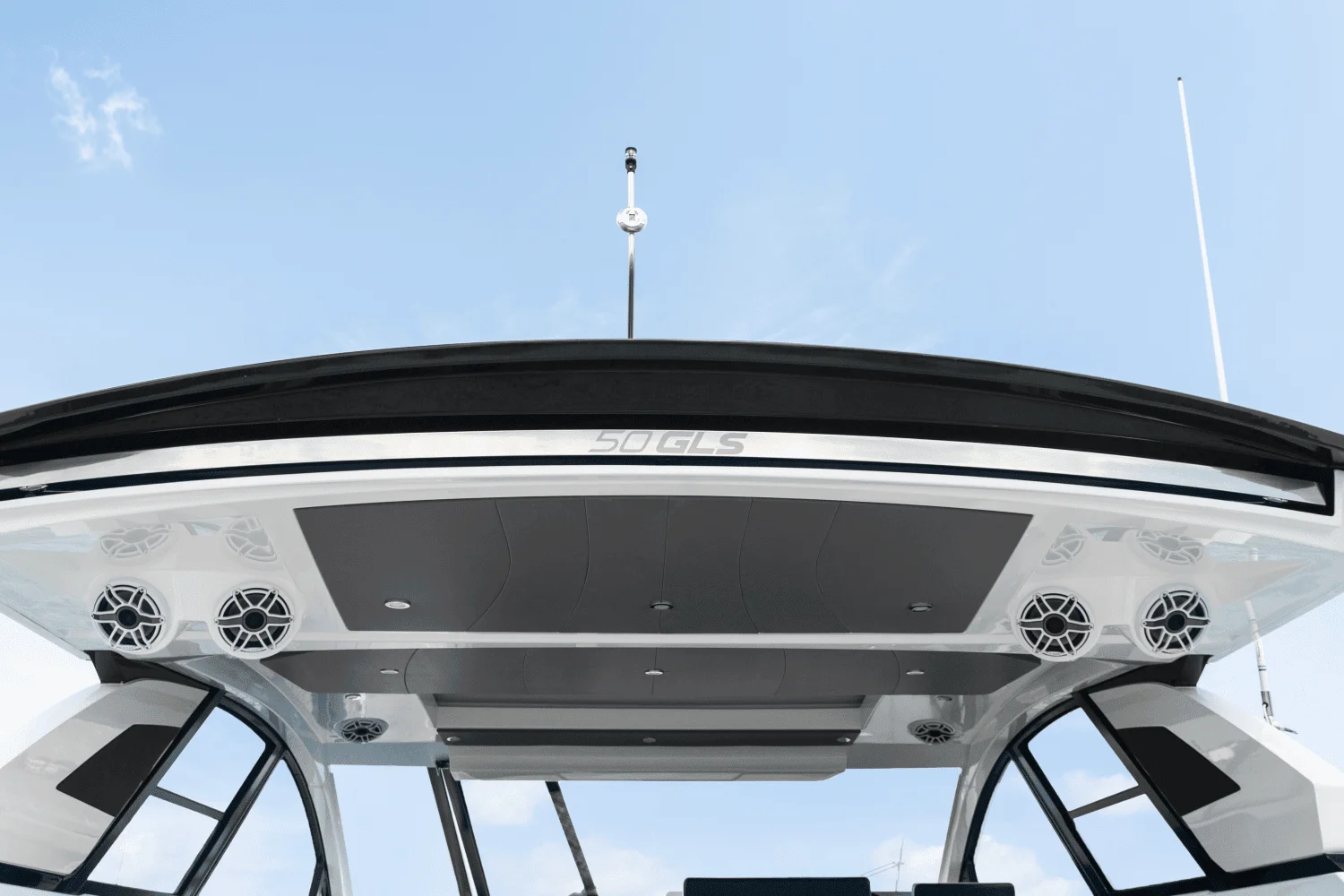 2026 Cruisers Yachts 50 GLS Outboard Image Thumbnail #62