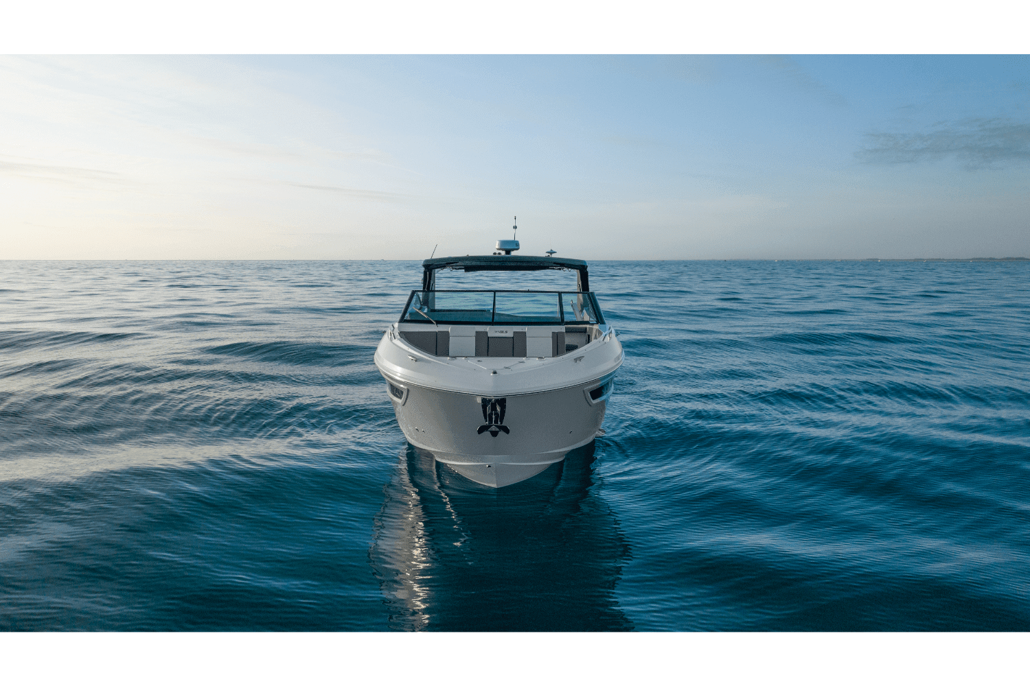 2026 Cruisers Yachts 38 GLS Outboard Image Thumbnail #4