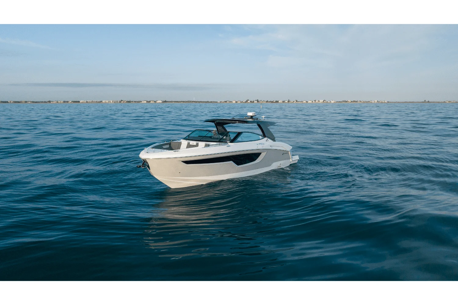 2026 Cruisers Yachts 38 GLS Outboard Image Thumbnail #13