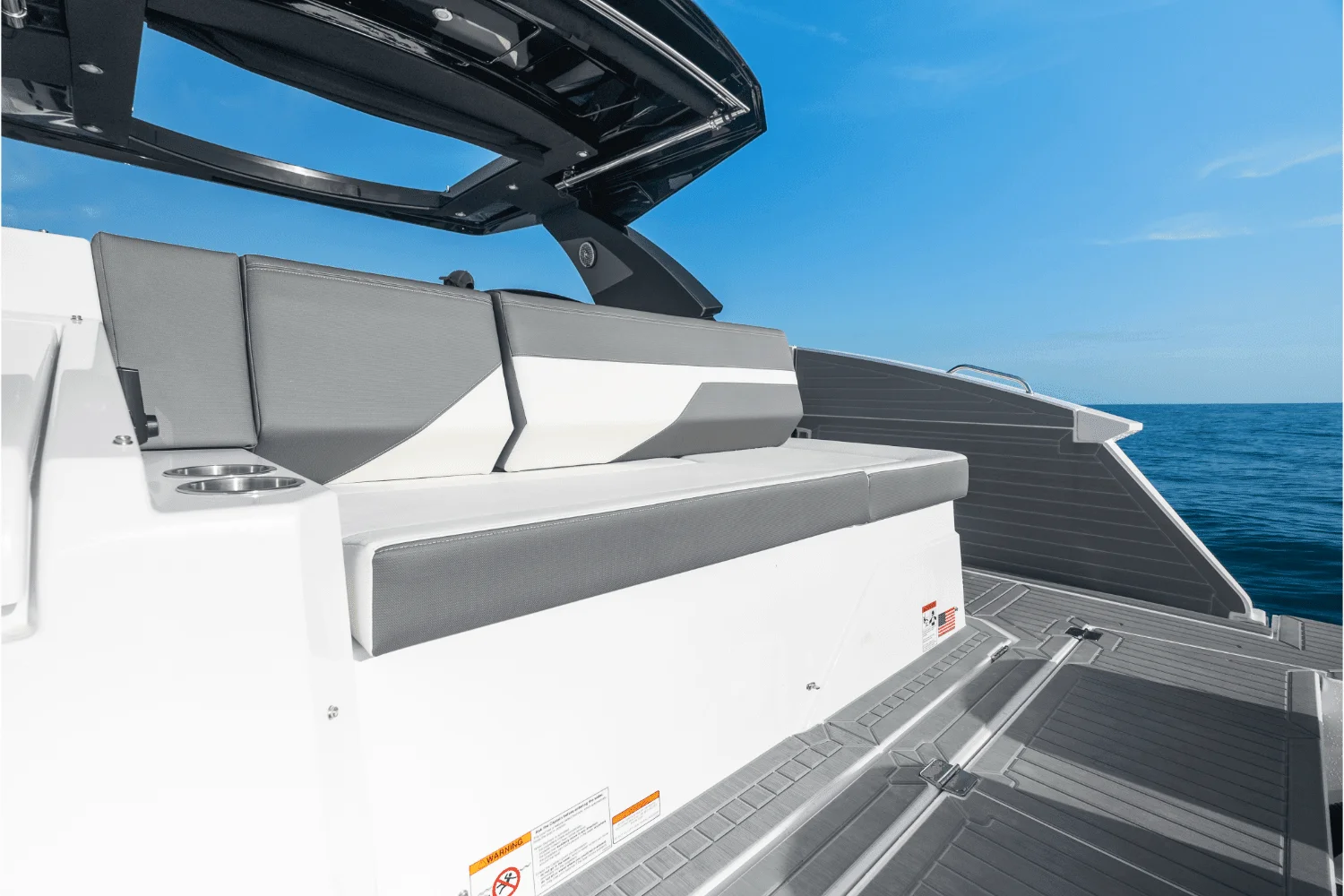 2026 Cruisers Yachts 38 GLS Outboard Image Thumbnail #58