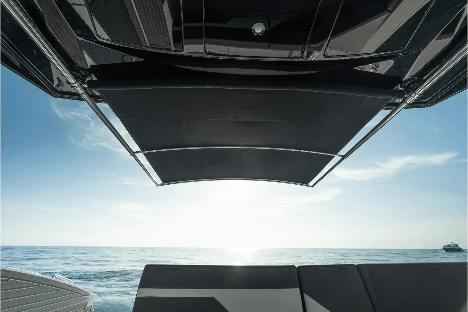 2026 Cruisers Yachts 38 GLS Outboard Image Thumbnail #64