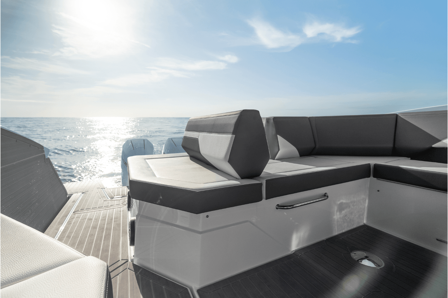 2026 Cruisers Yachts 38 GLS Outboard Image Thumbnail #61