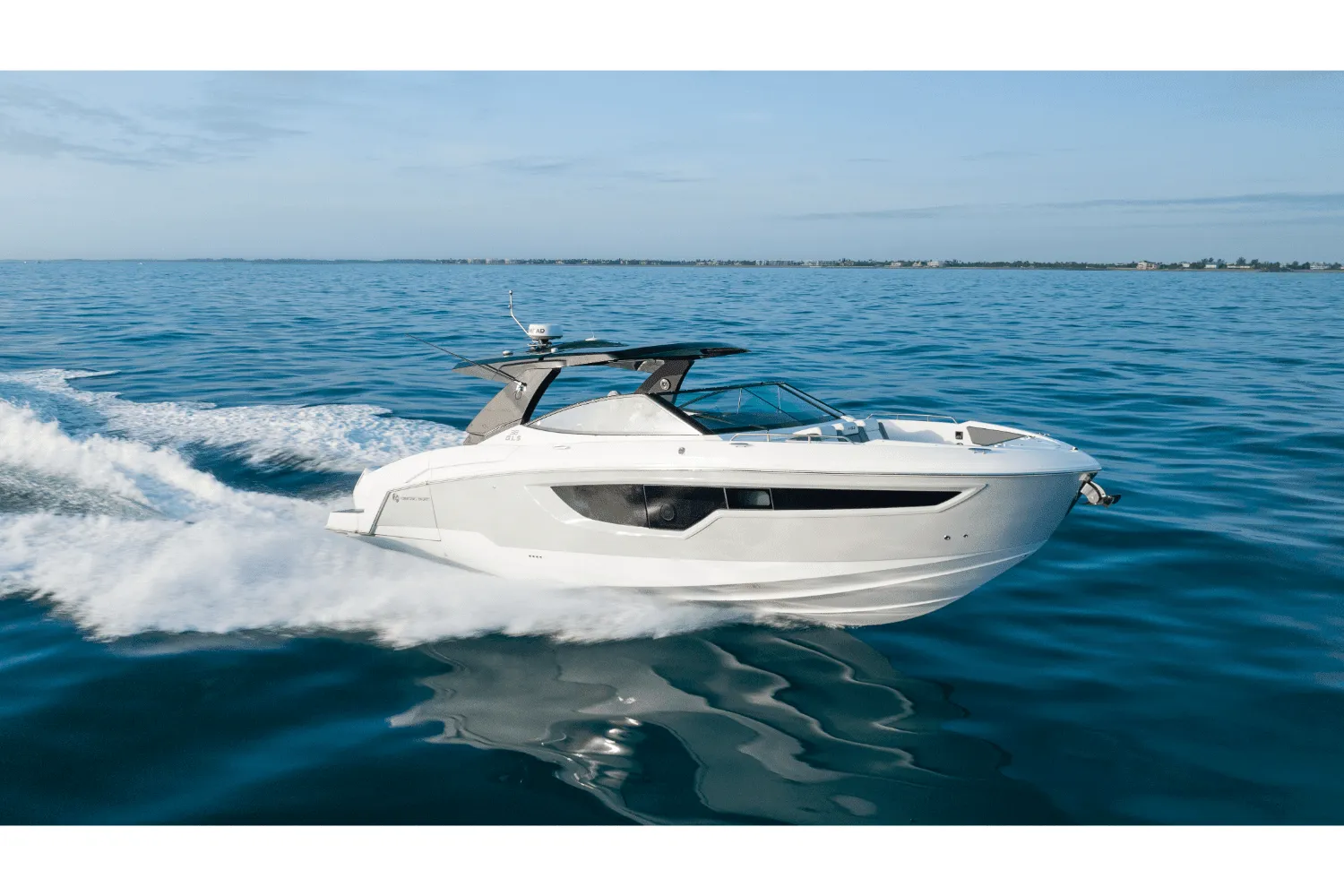 2026 Cruisers Yachts 38 GLS Outboard Image Thumbnail #2