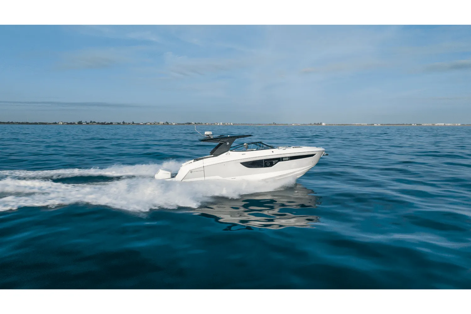 2026 Cruisers Yachts 38 GLS Outboard Image Thumbnail #15