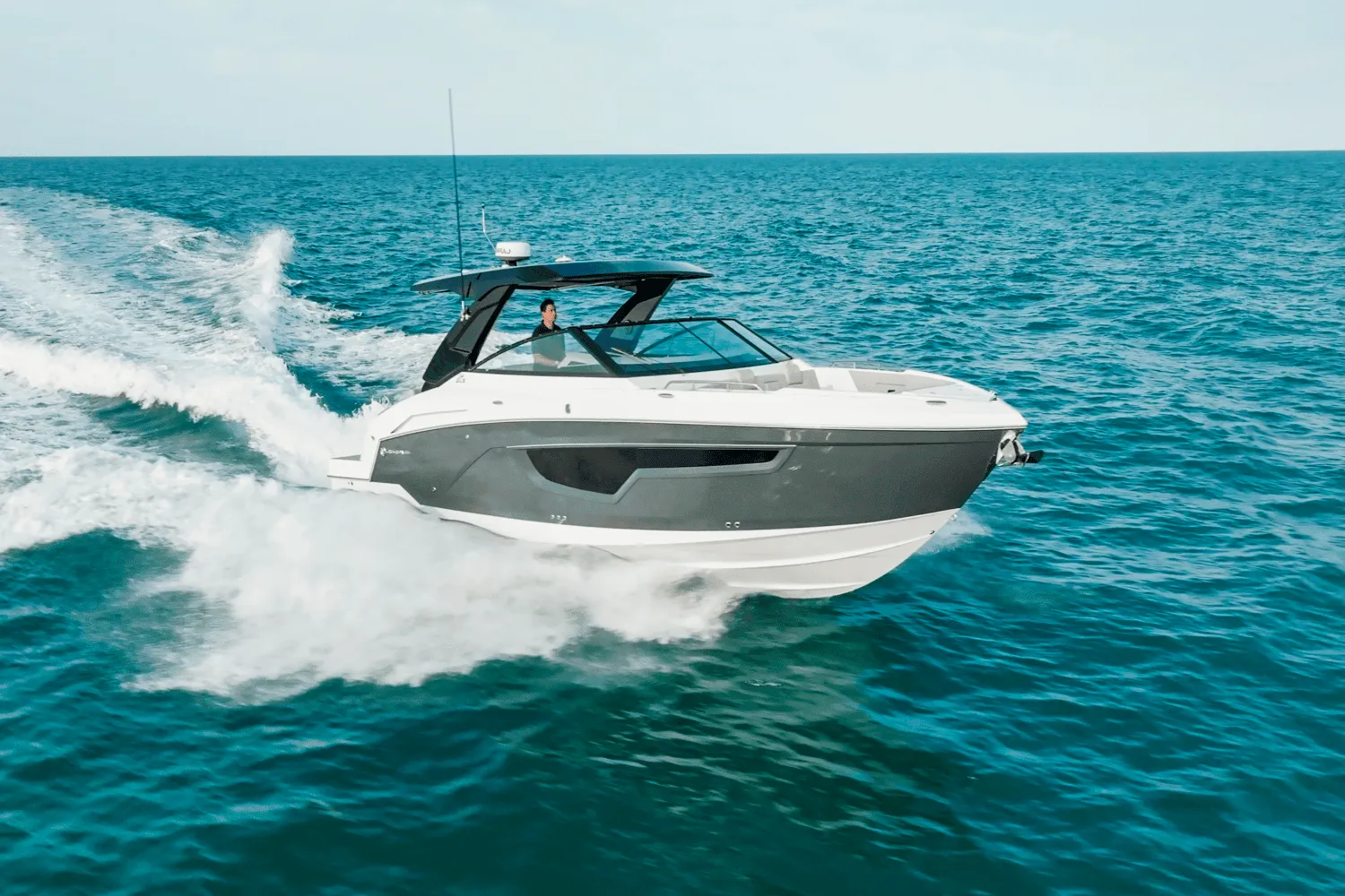2026 Cruisers Yachts 34 GLS Outboard Image Thumbnail #44