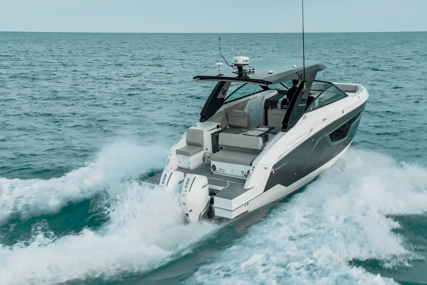 2026 Cruisers Yachts 34 GLS Outboard Image Thumbnail #62