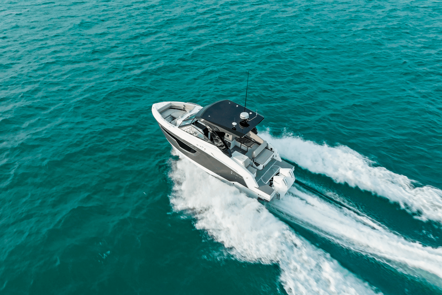 2026 Cruisers Yachts 34 GLS Outboard Image Thumbnail #47