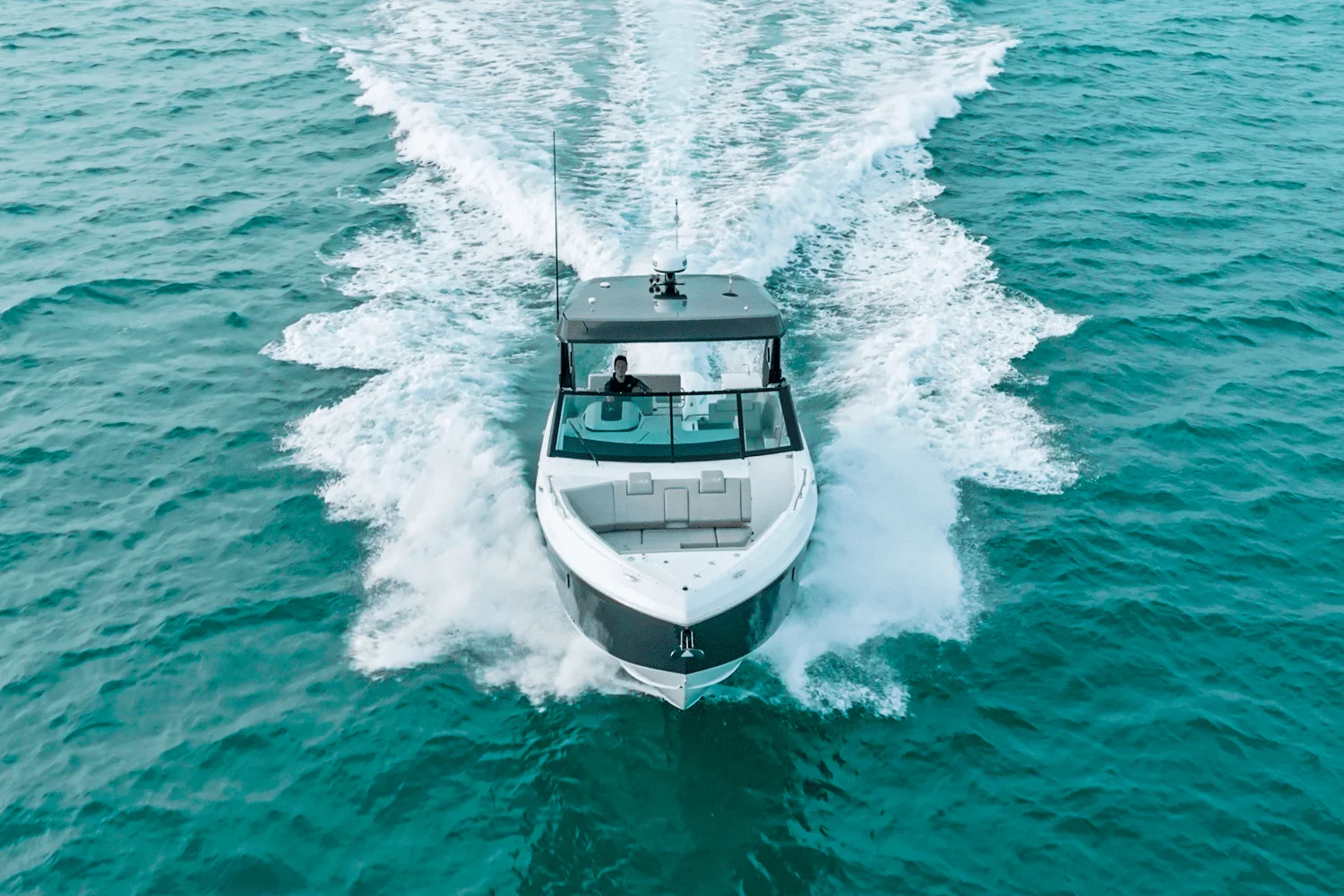 2026 Cruisers Yachts 34 GLS Outboard Image Thumbnail #53