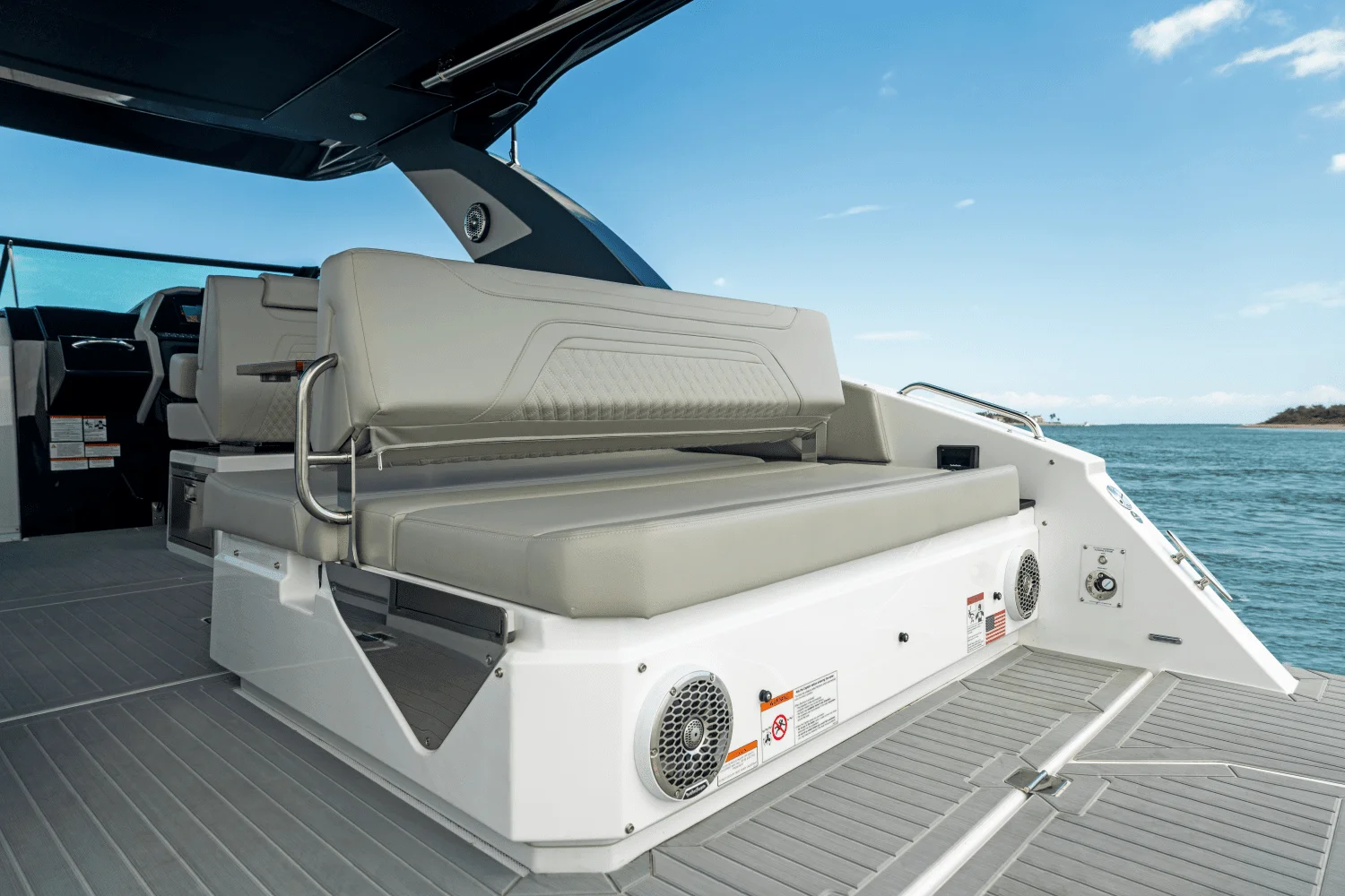 2026 Cruisers Yachts 34 GLS Outboard Image Thumbnail #73