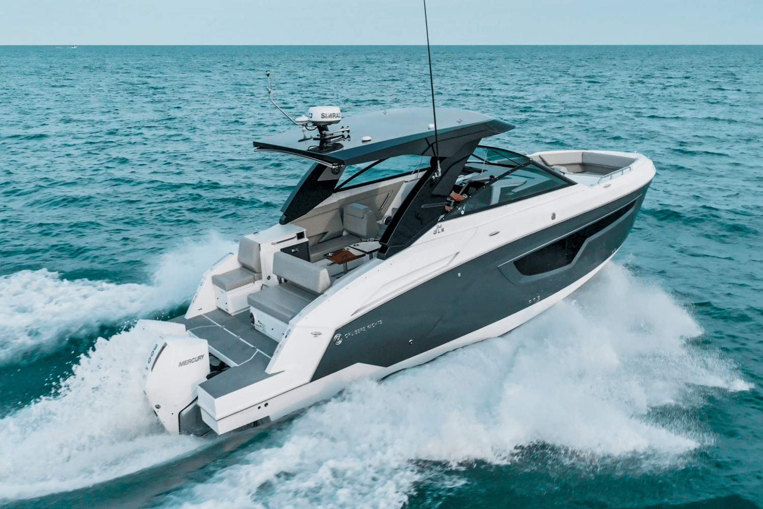 2026 Cruisers Yachts 34 GLS Outboard Image Thumbnail #55