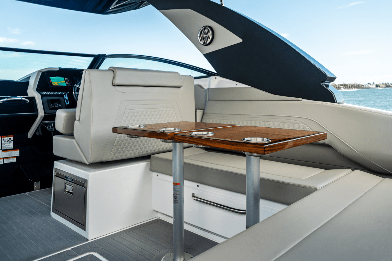 2026 Cruisers Yachts 34 GLS Outboard Image Thumbnail #78