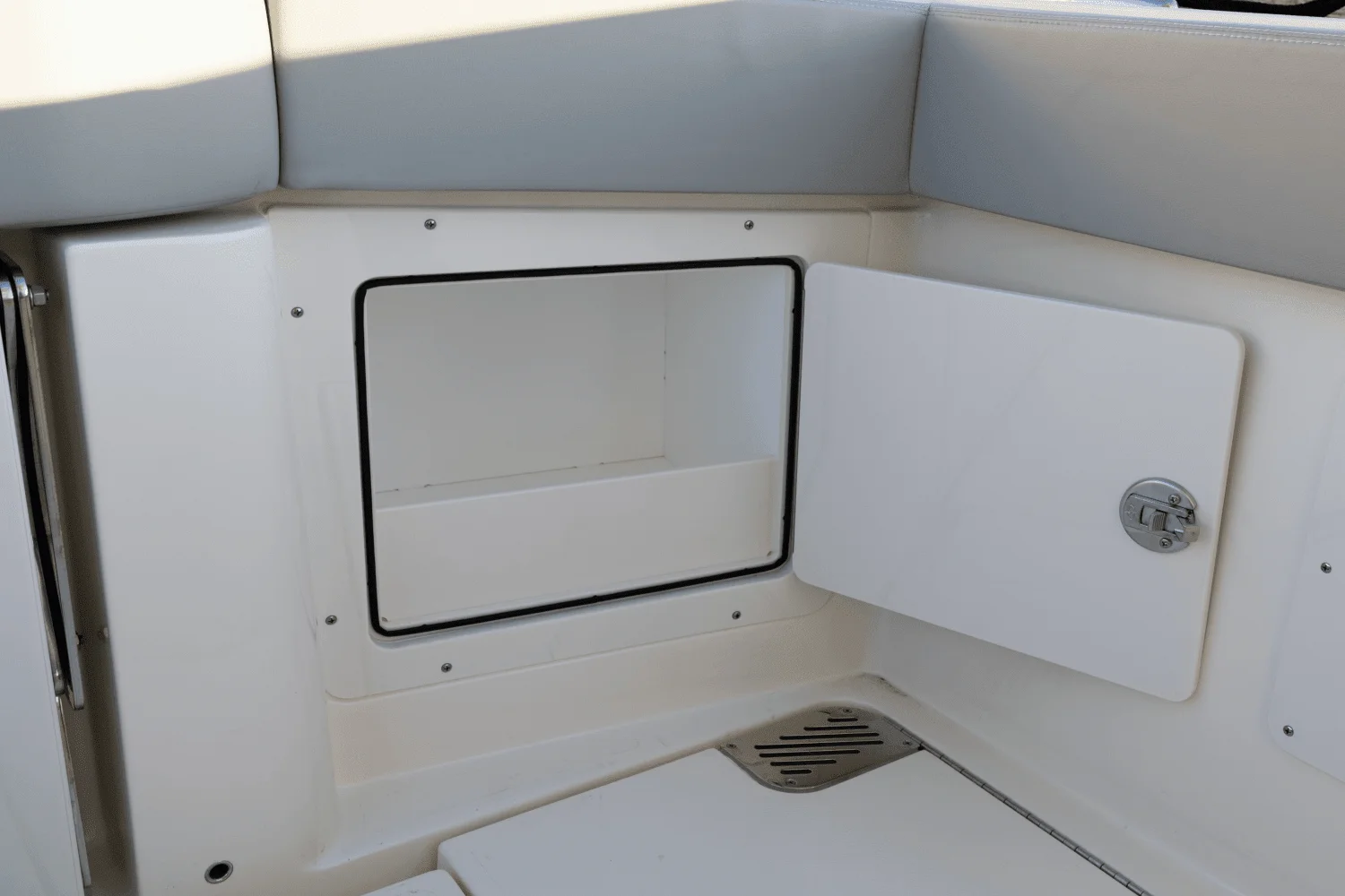 2026 Scout 357 LXF Image Thumbnail #39