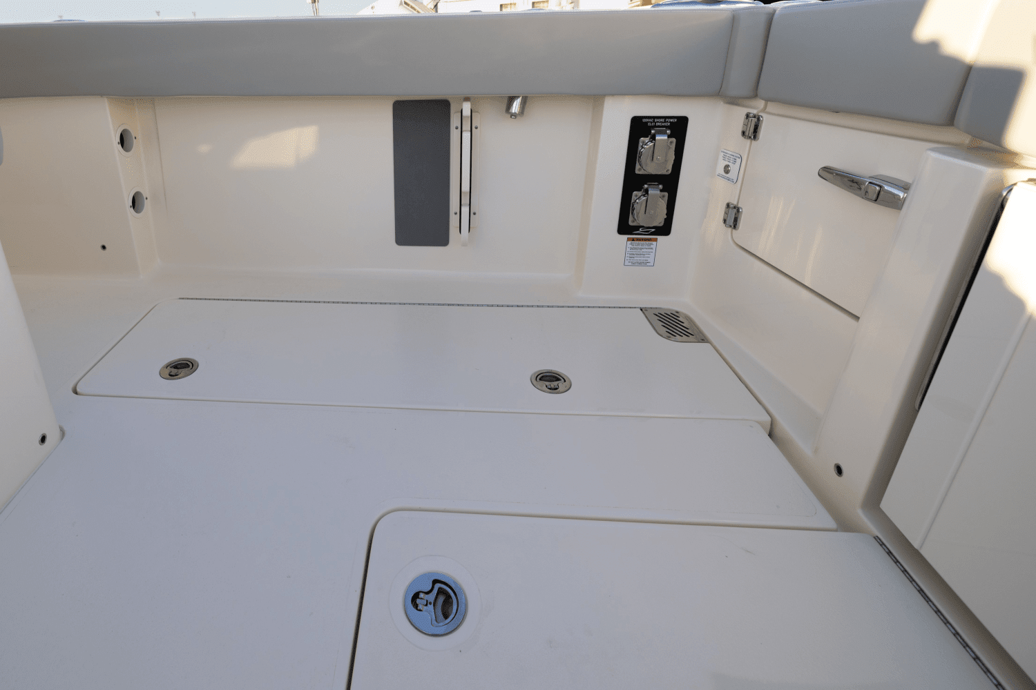 2025 Scout 357 LXF Image Thumbnail #34