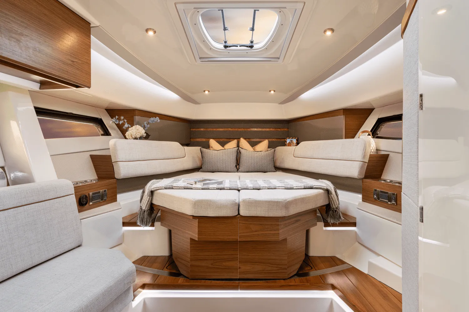 2026 Boston Whaler 365 Conquest Image Thumbnail #96