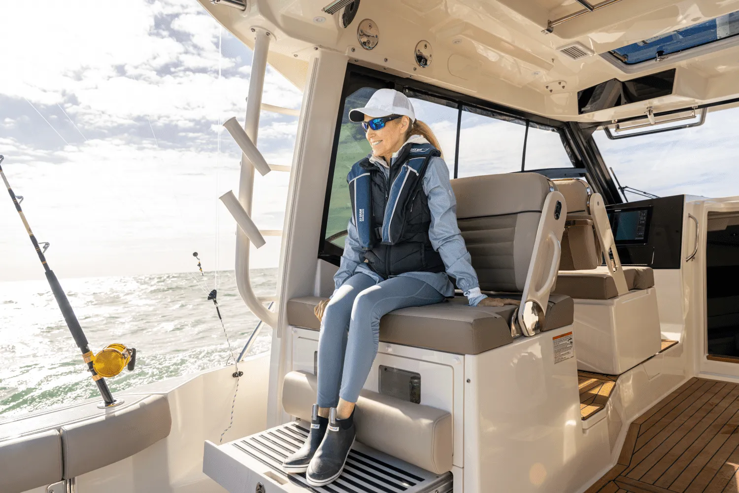 2026 Boston Whaler 365 Conquest Image Thumbnail #28
