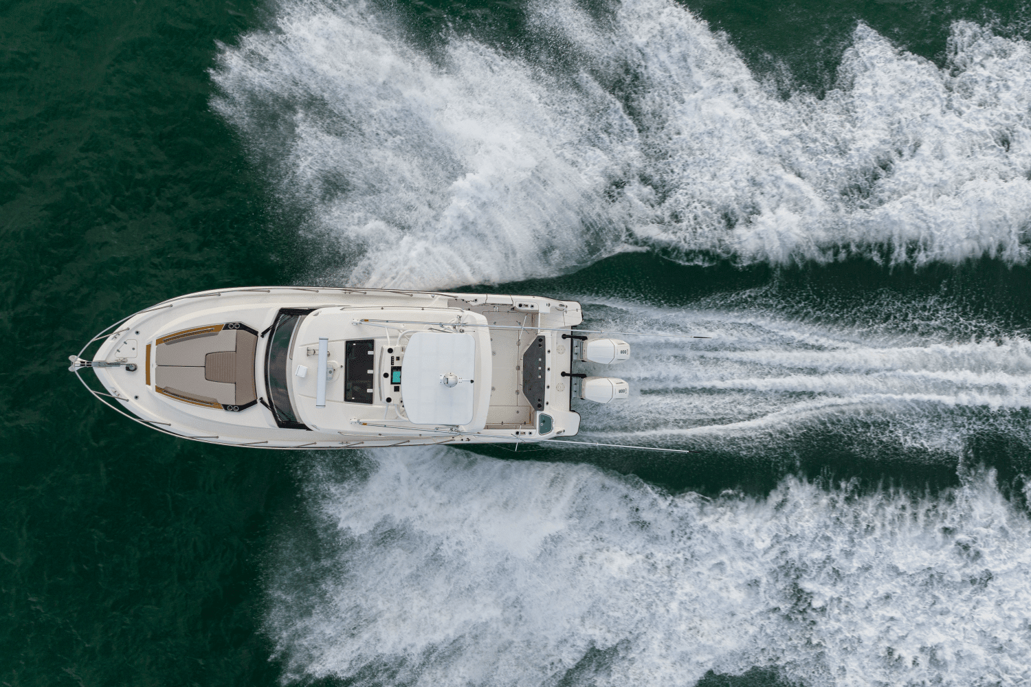 2026 Boston Whaler 365 Conquest Image Thumbnail #3