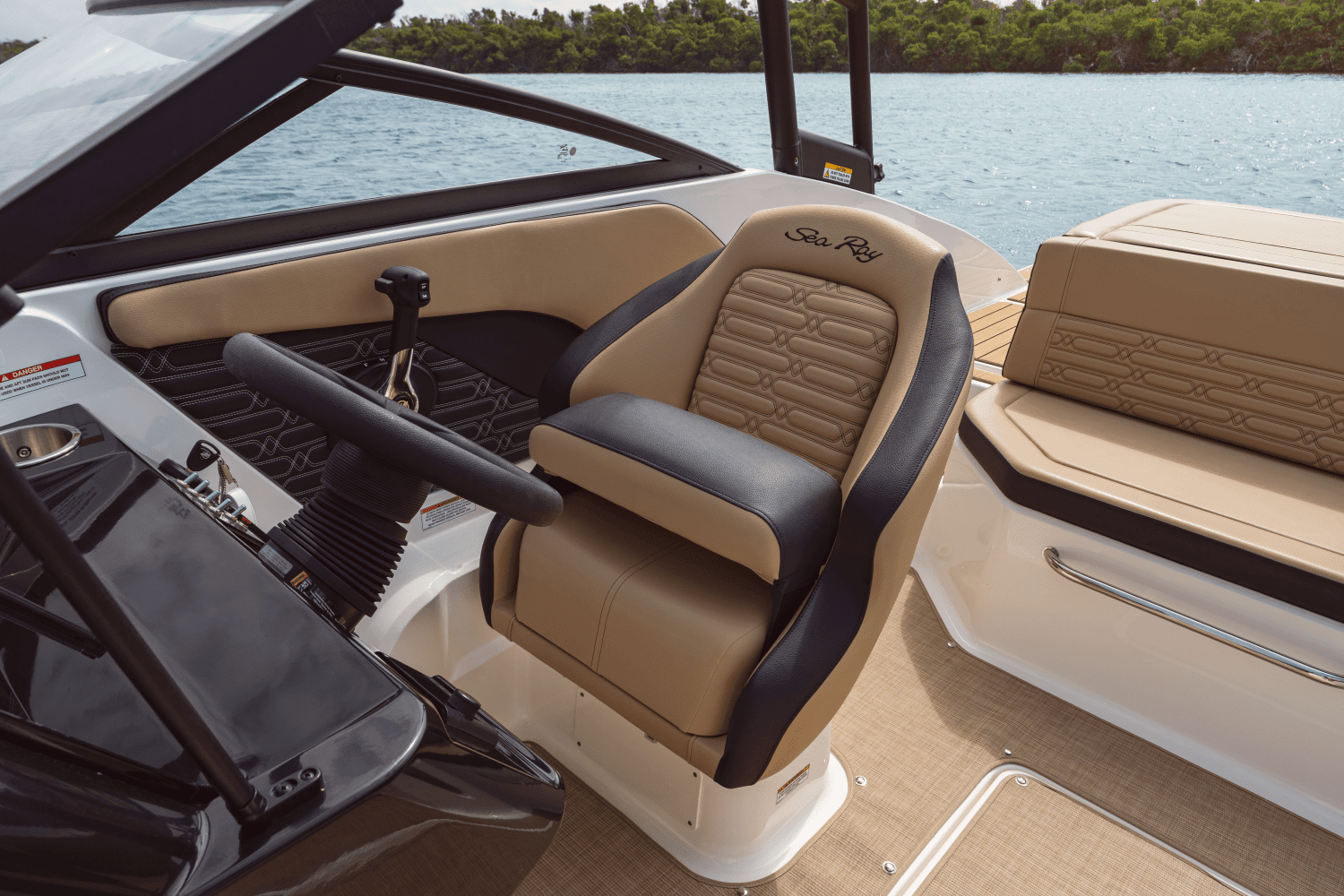 2026 Sea Ray SPX 190 Image Thumbnail #41