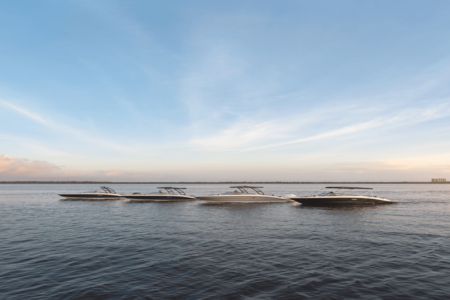 2025 Sea Ray SPX 190 Outboard Image Thumbnail #50