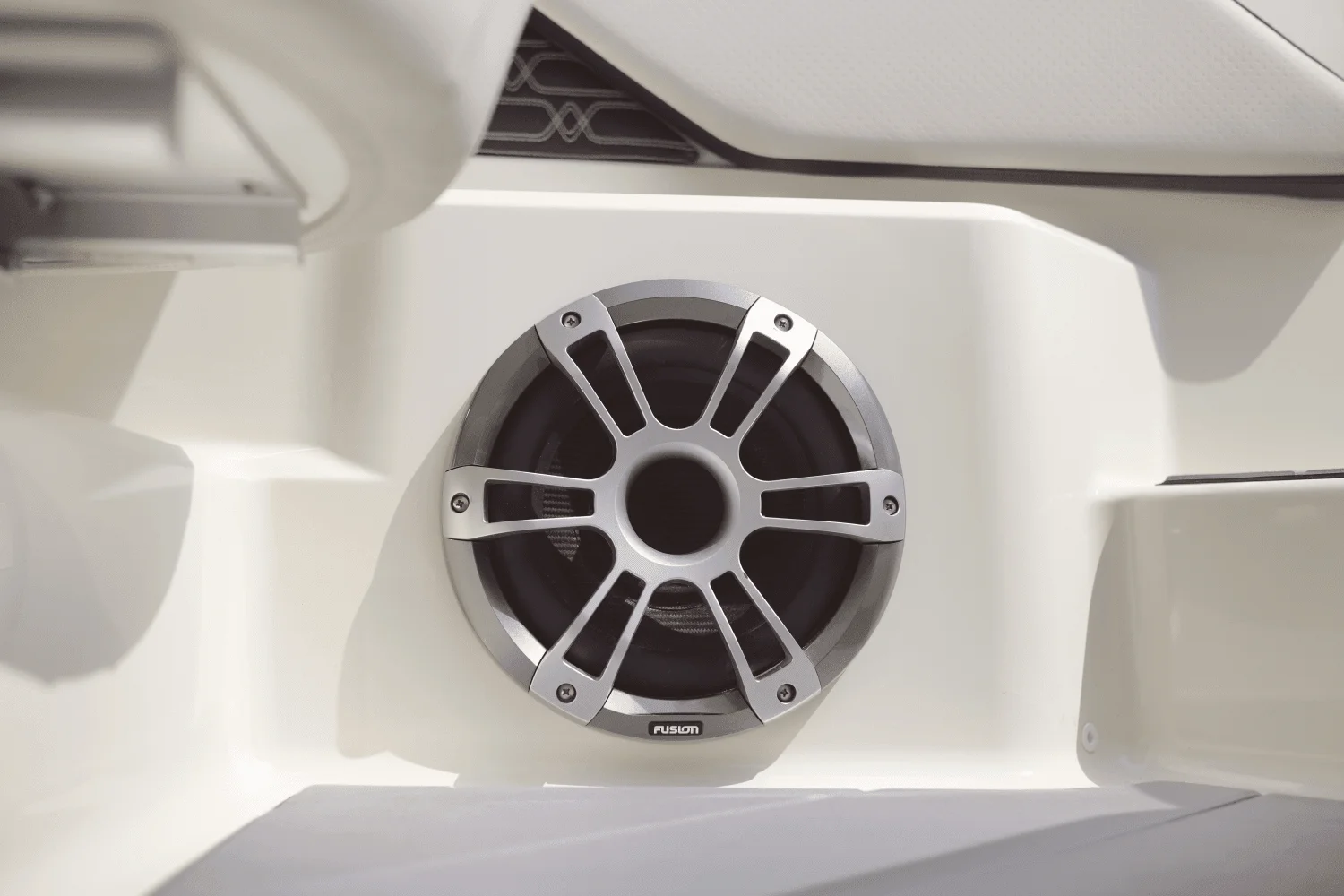 2026 Sea Ray SPX 190 Outboard Image Thumbnail #27