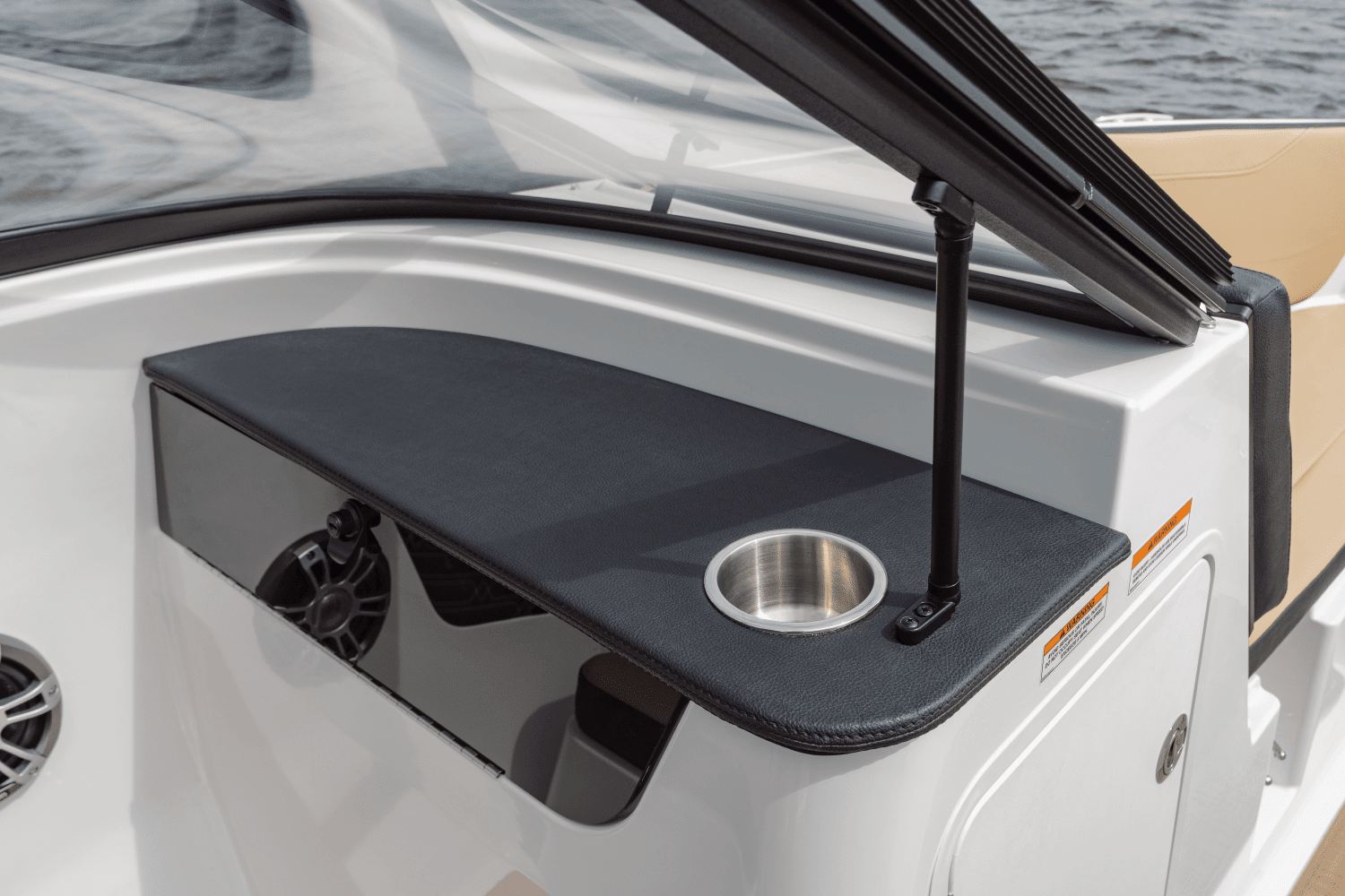 2025 Sea Ray SPX 190 Outboard Image Thumbnail #24