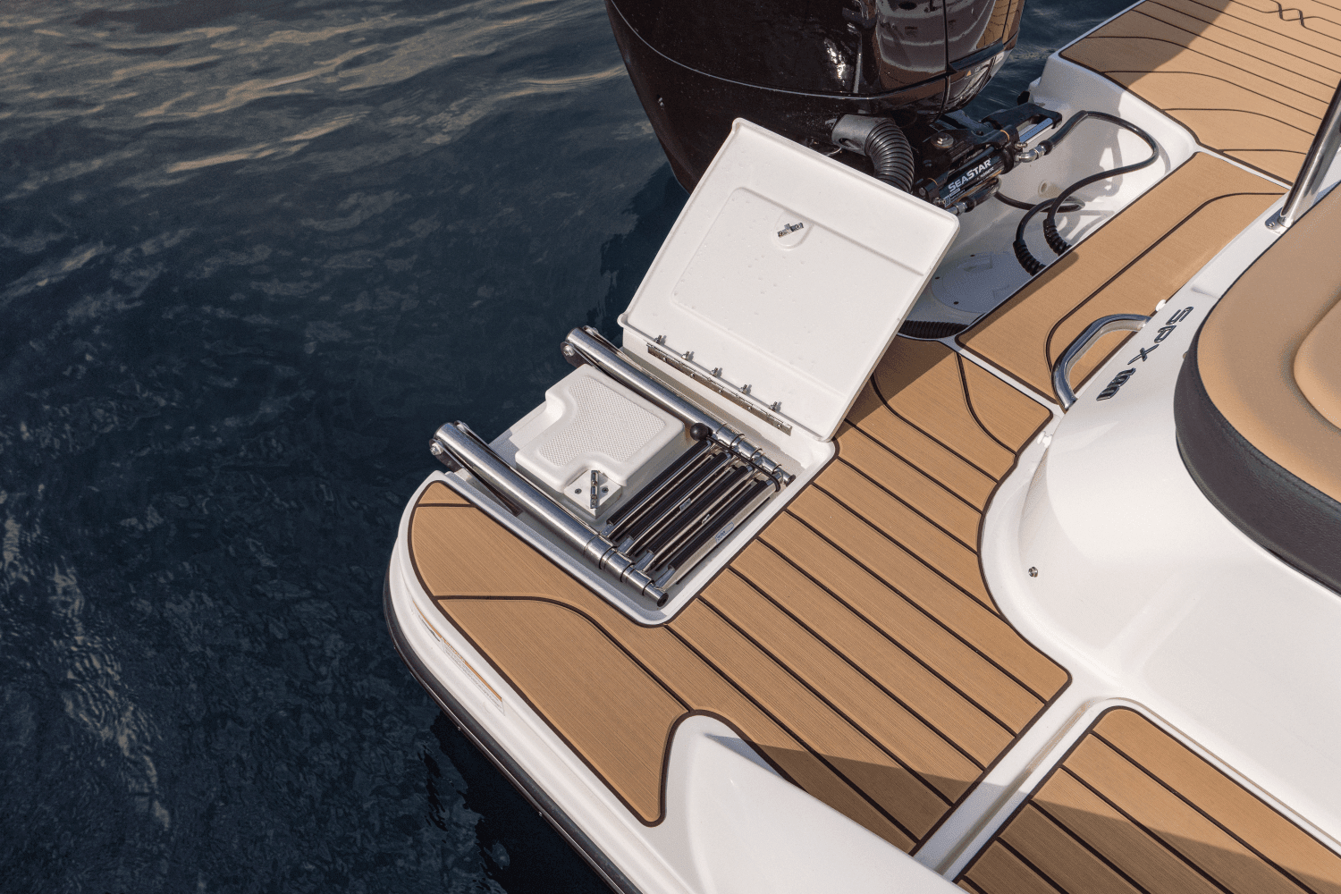 2025 Sea Ray SPX 190 Outboard Image Thumbnail #47