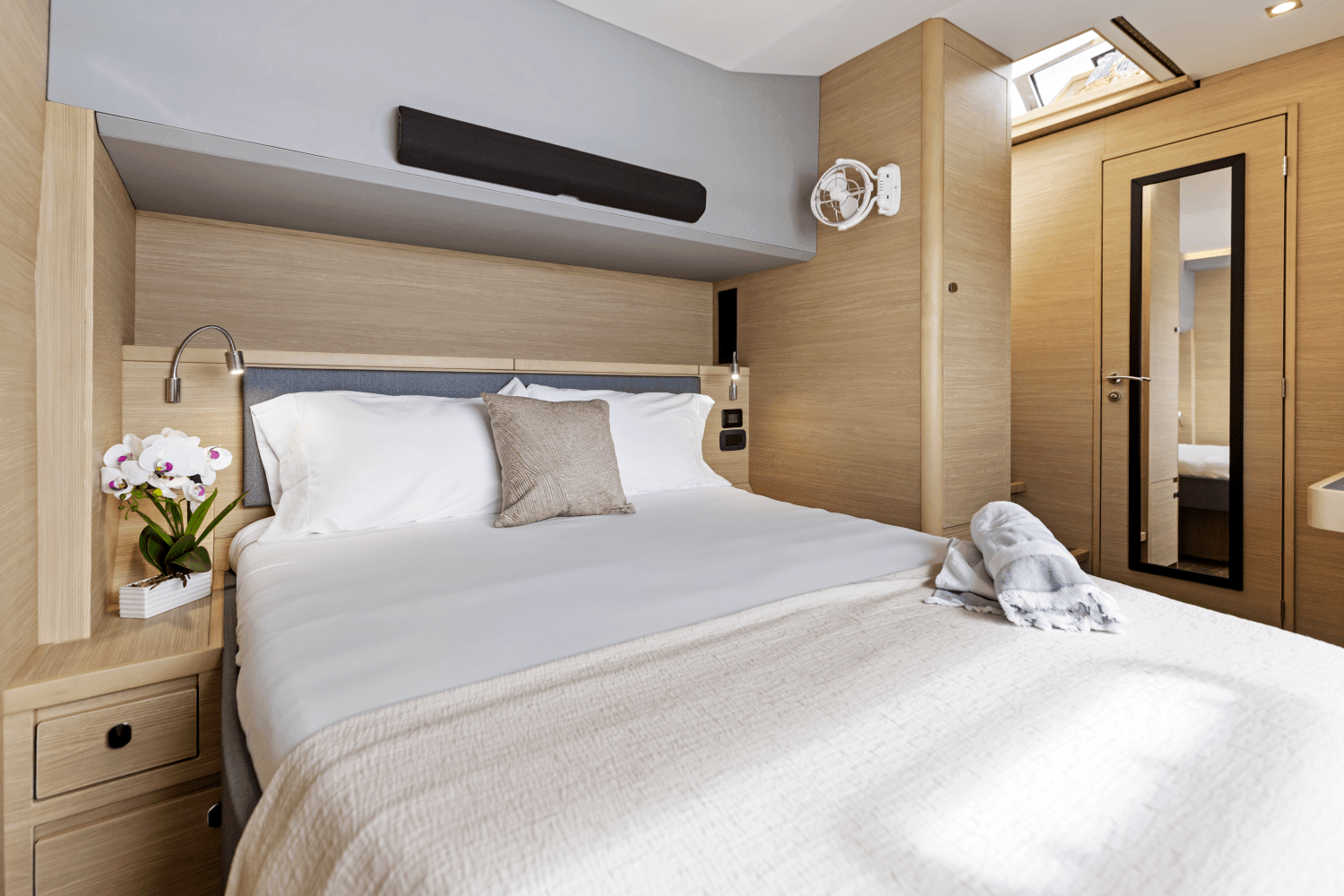 2026 Aquila
                                                             50 Yacht Image Thumbnail #83