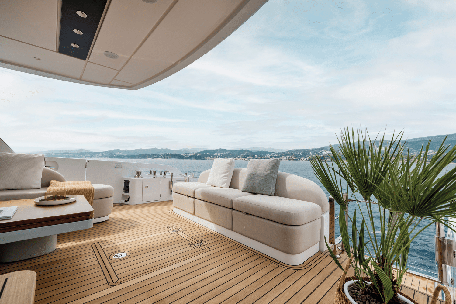 2025 Azimut
                                                             Fly 62 Image Thumbnail #6